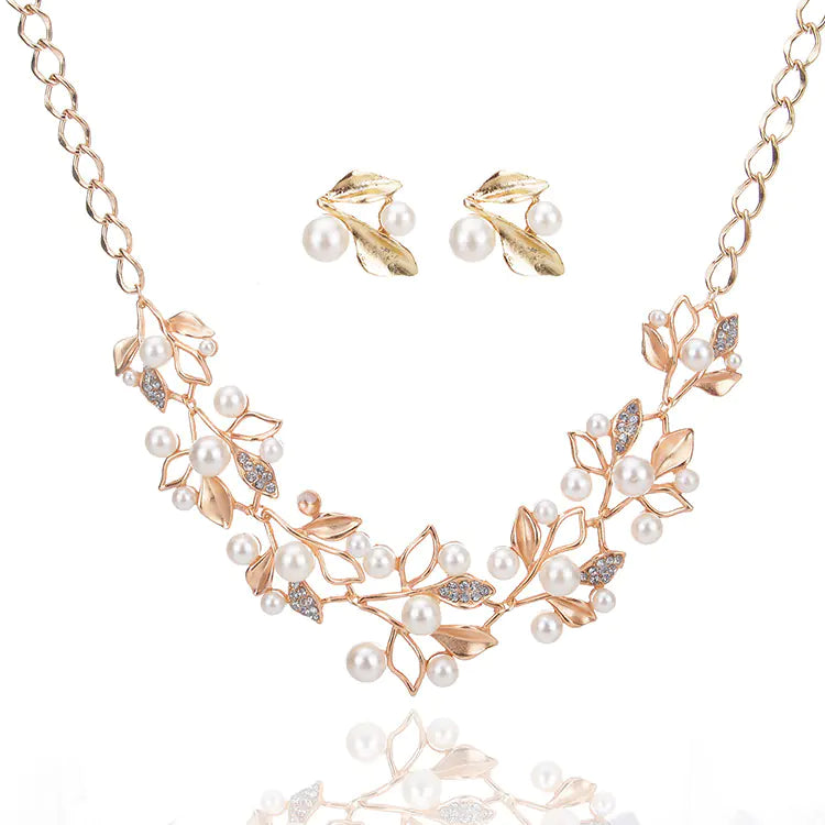 Trendy Pearl and Diamond Bridal Jewelry Set