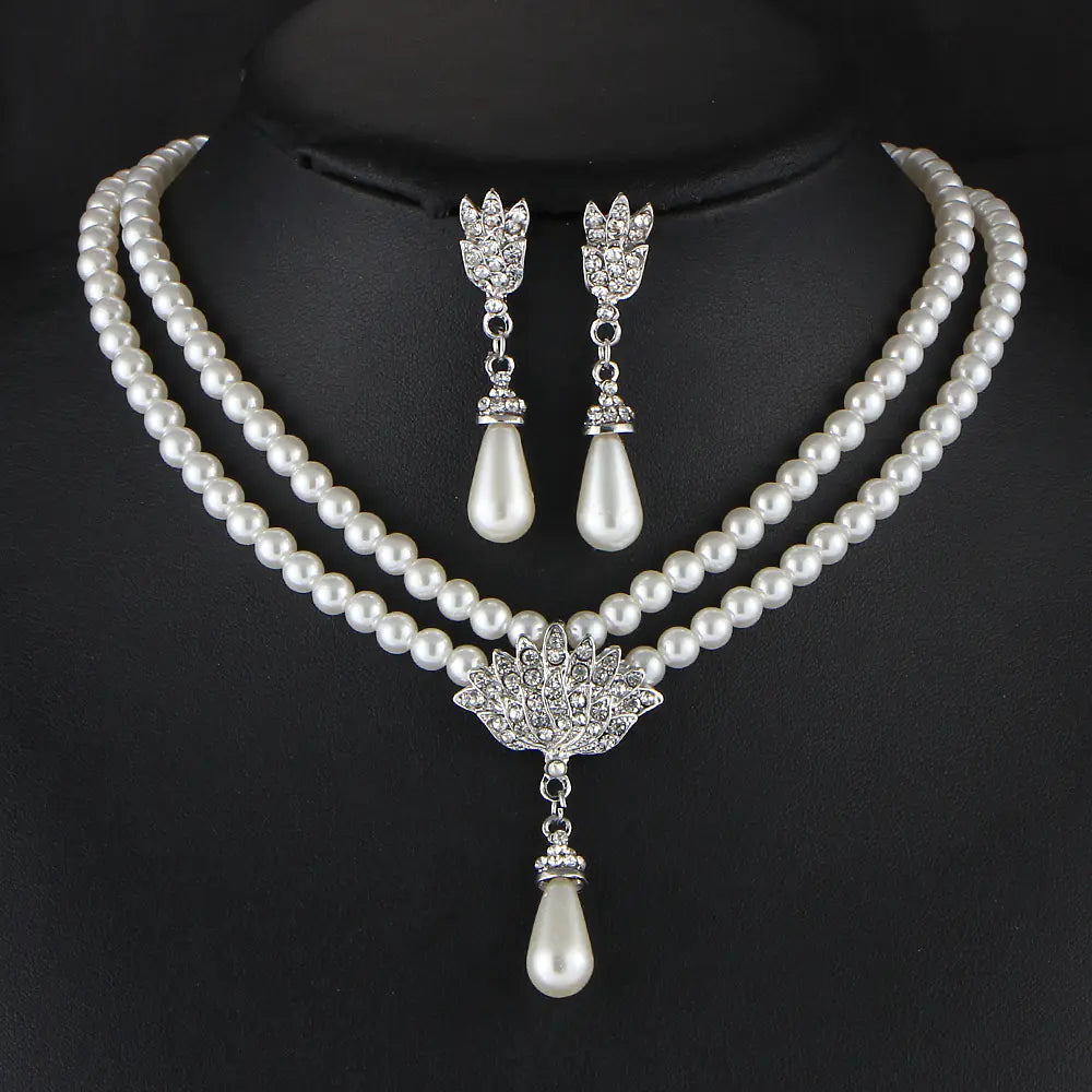 Elegant Pearl Jewelry Set with Crystal Inlaid Necklace