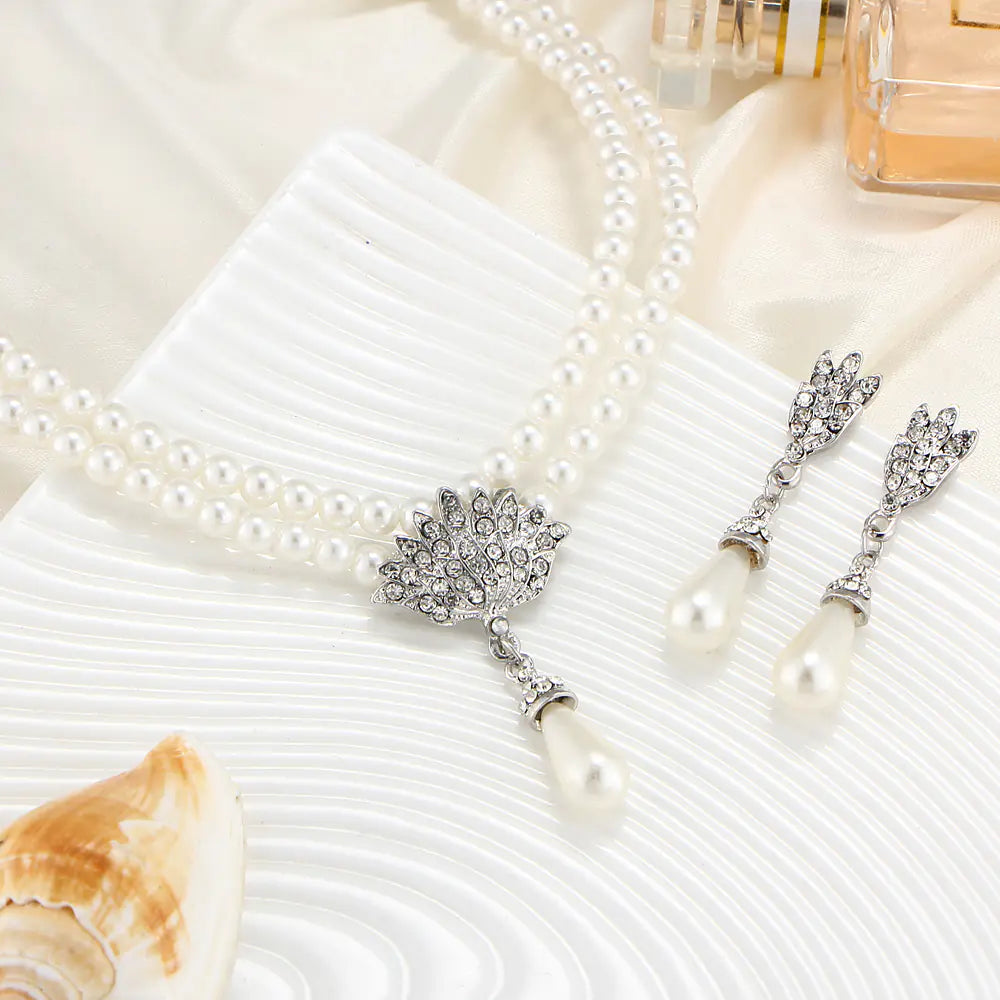 Elegant Pearl Jewelry Set with Crystal Inlaid Necklace