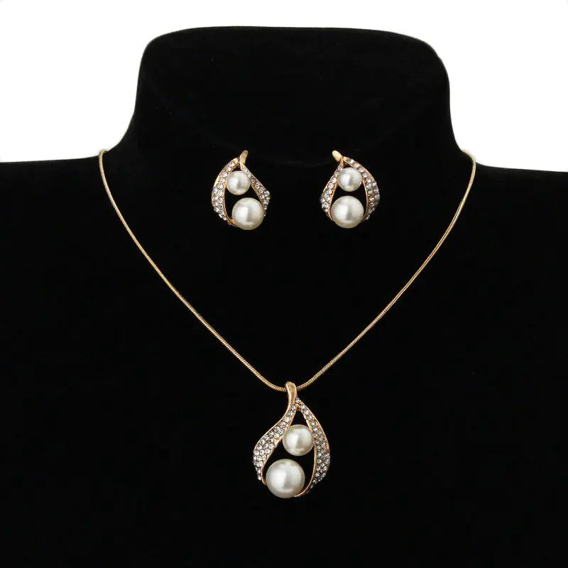 Elegant Bride Jewelry Set with Pearl Drop Necklace