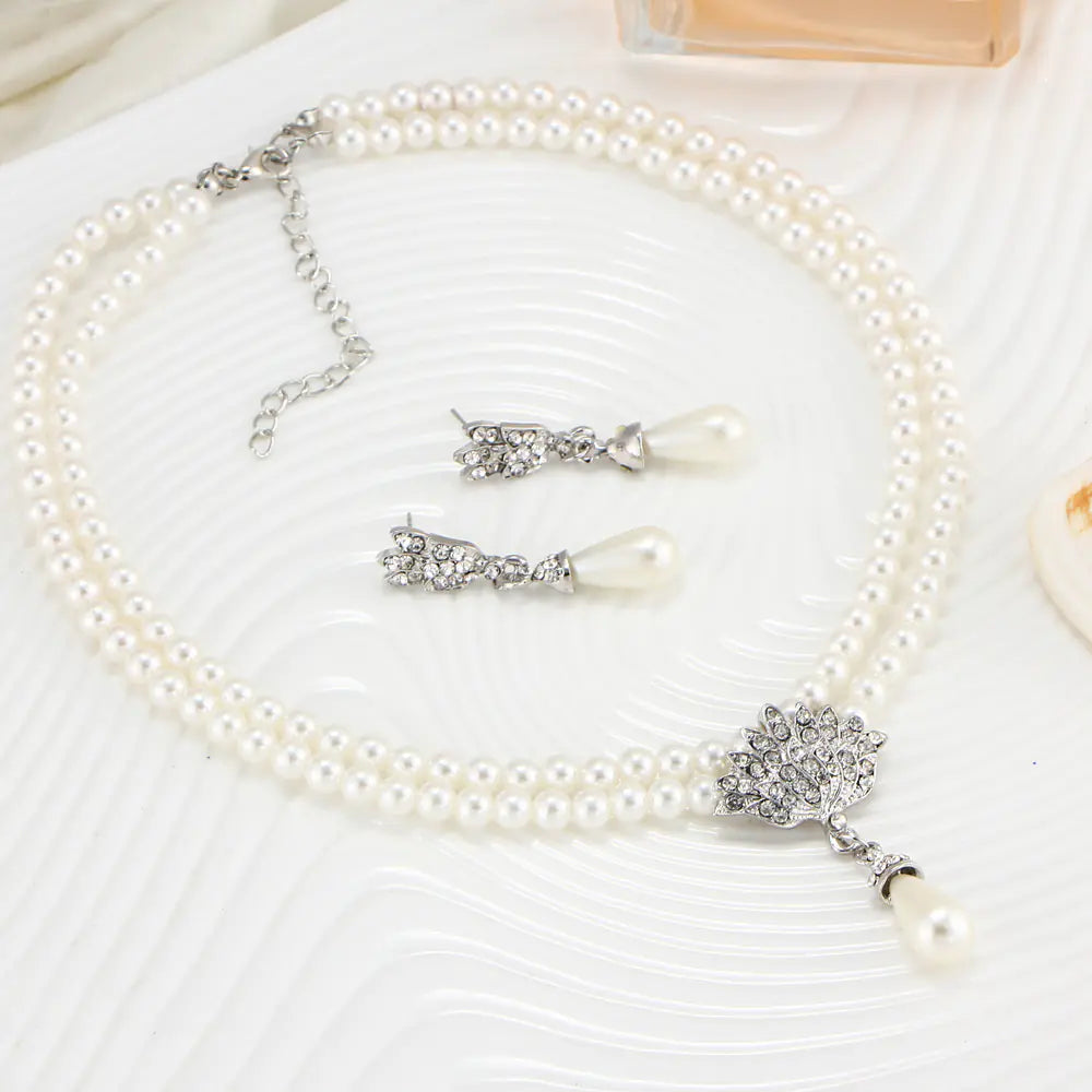 Elegant Pearl Jewelry Set with Crystal Inlaid Necklace