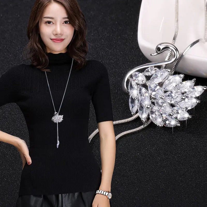 Fashionable Long Necklace with Zirconia Snowflake Design