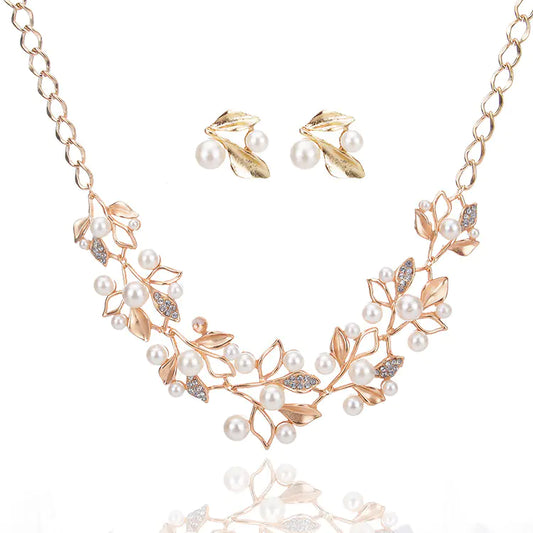 Trendy Pearl and Diamond Bridal Jewelry Set