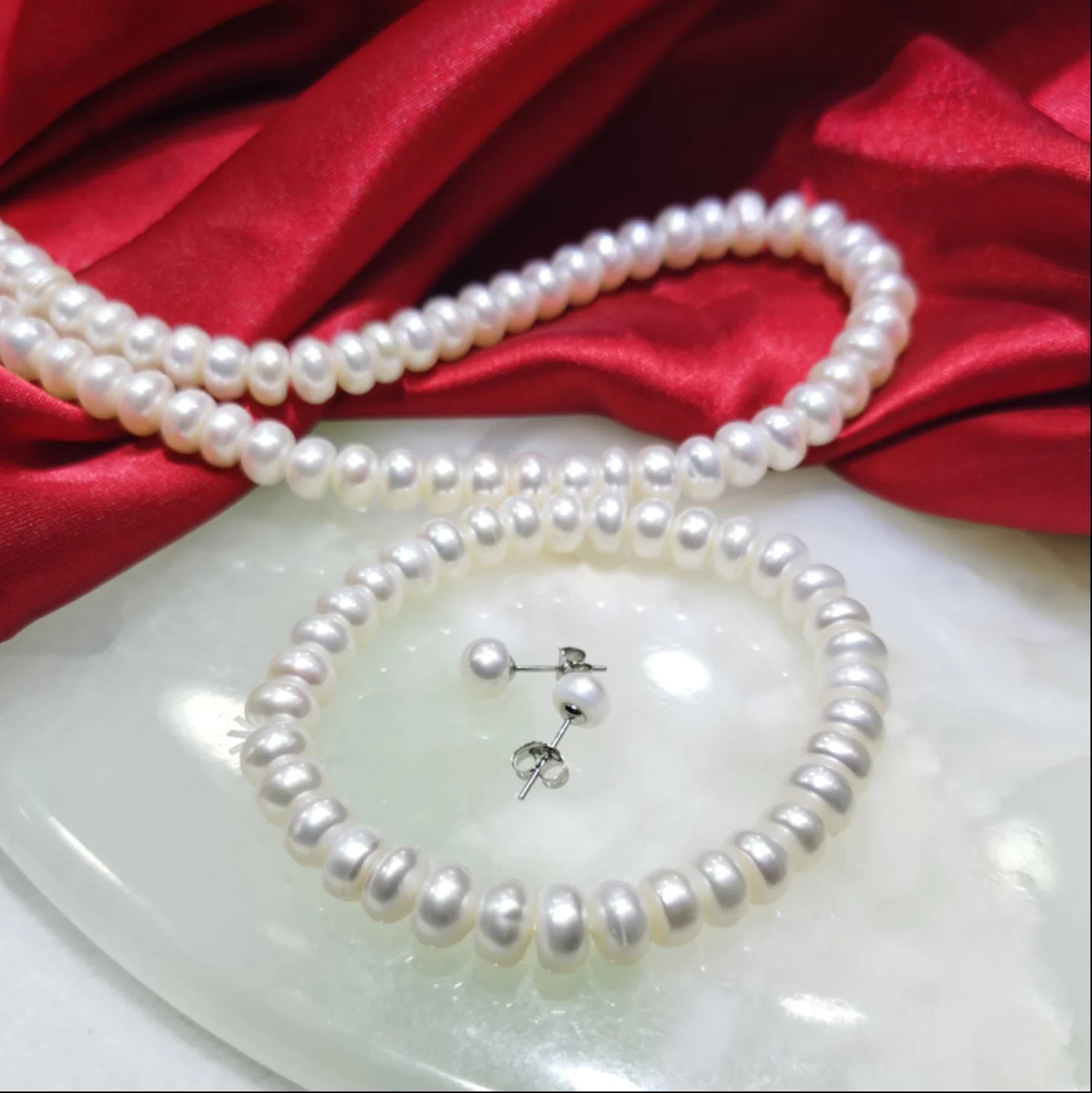 Natural Freshwater Pearl Jewelry Set: Necklace, Bracelet, Earrings