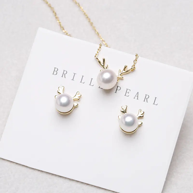 Pearl Jewelry Set with Minimalist Necklace and Earrings