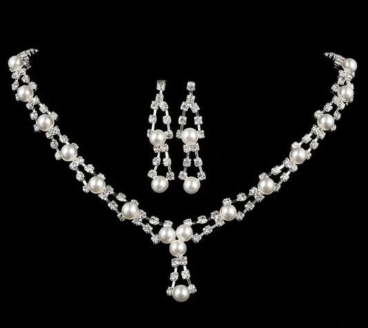 Minimalist Bridal Jewelry Set with Pearl Necklace