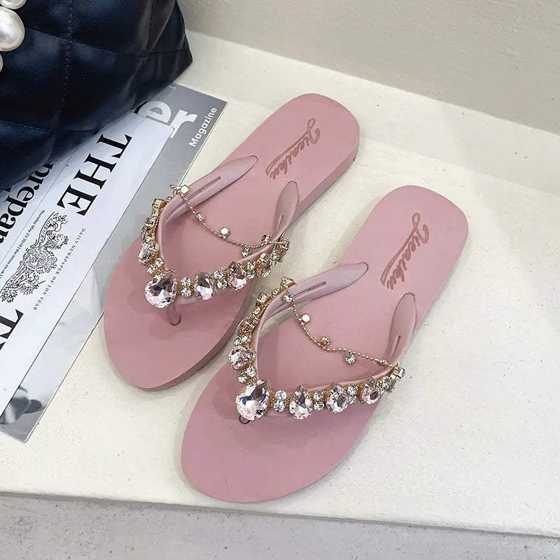 Fashionable Women's Flat Sandals for Beach Resort
