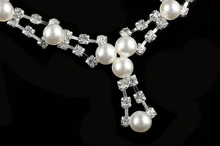 Minimalist Bridal Jewelry Set with Pearl Necklace