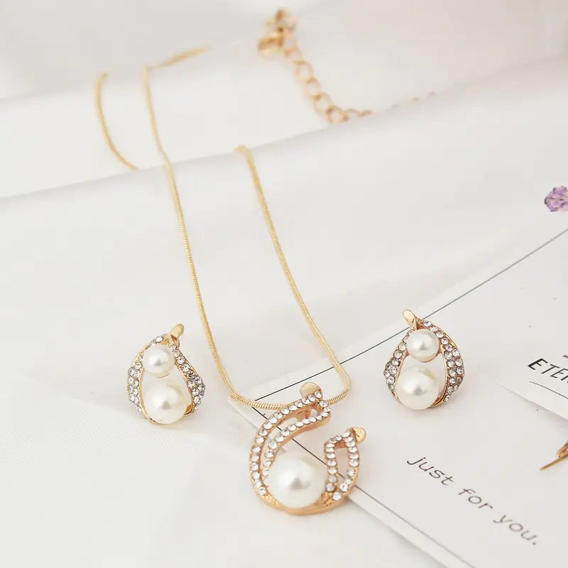 Elegant Bride Jewelry Set with Pearl Drop Necklace