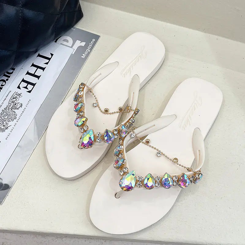 Fashionable Women's Flat Sandals for Beach Resort