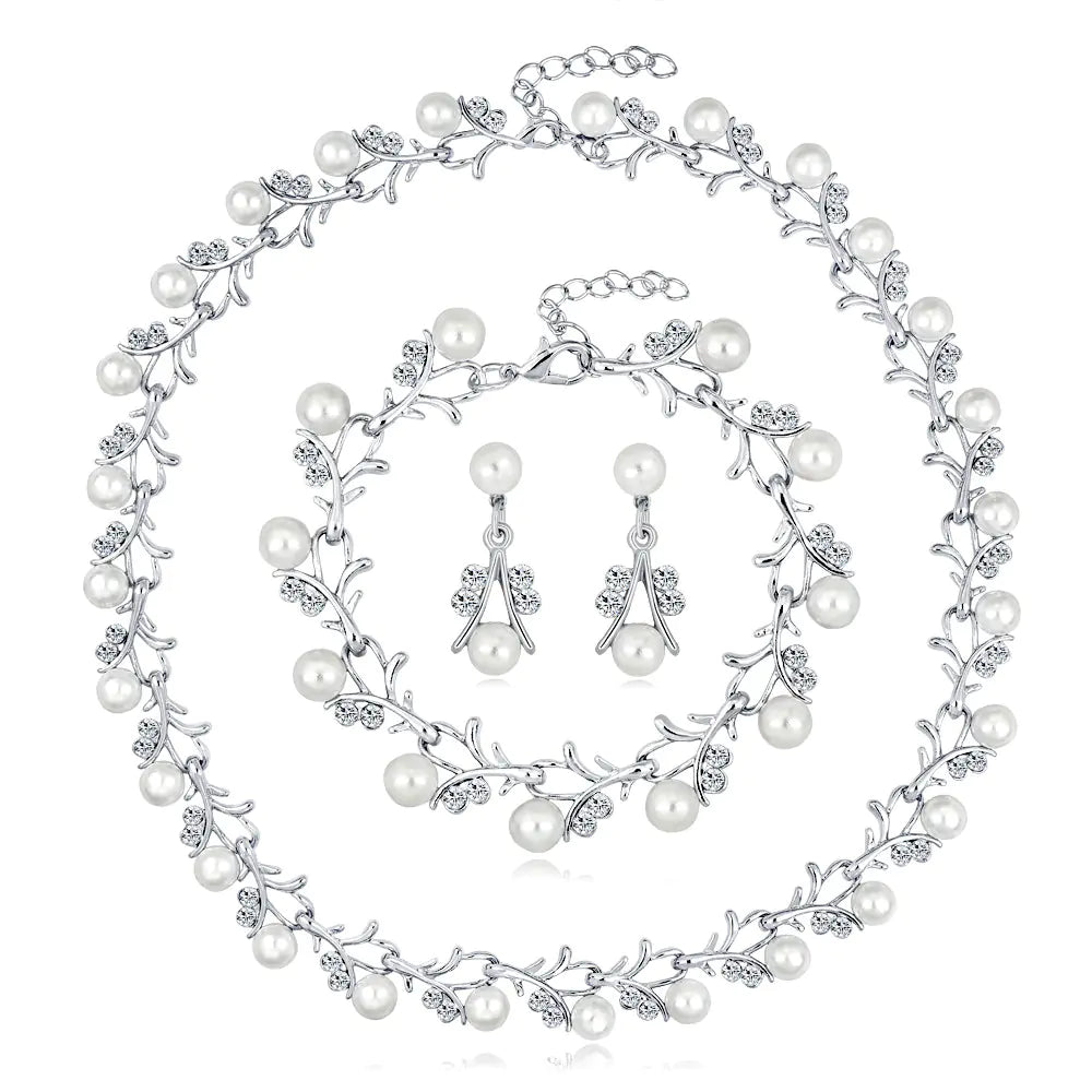 Fashion Floral Pearl Jewelry Set with Earrings, Necklace, Bracelet