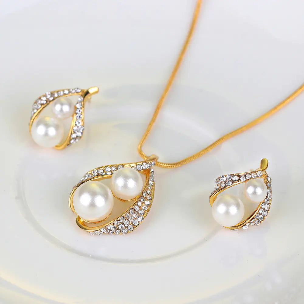 Fashion Pearl Jewelry Set: Earrings, Necklace, Ring
