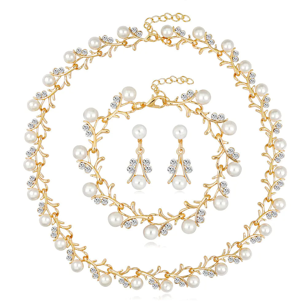 Fashion Floral Pearl Jewelry Set with Earrings, Necklace, Bracelet