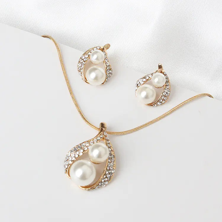 Elegant Bride Jewelry Set with Pearl Drop Necklace