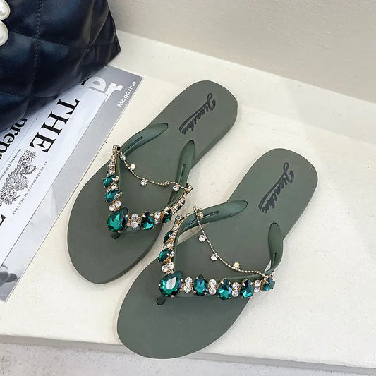 Fashionable Women's Flat Sandals for Beach Resort