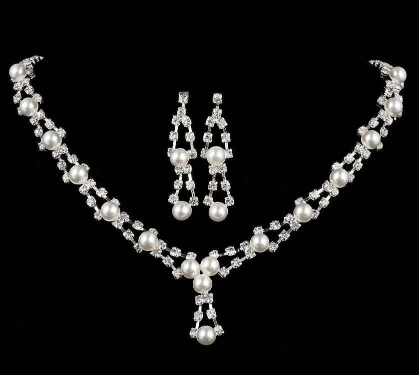 Minimalist Bridal Jewelry Set with Pearl Necklace