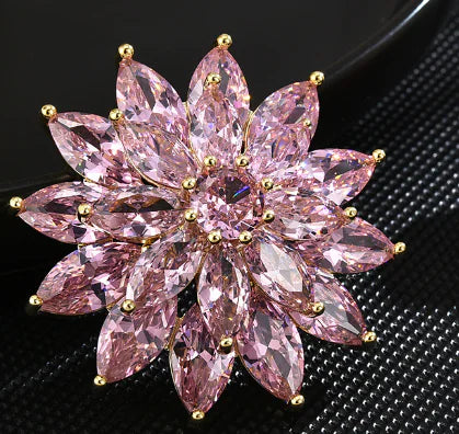 Fashionable Long Necklace with Zirconia Snowflake Design