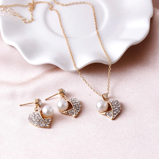 Heart Pearl Jewelry Set with Earrings and Necklace